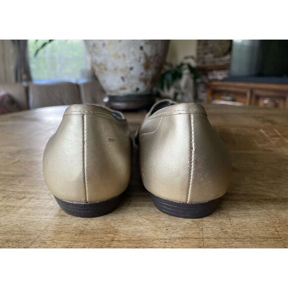 Capezio "Jenny" Gold  Genuine Leather Classic Loafers Flats  For Women Size 8.5 - Picture 4 of 11